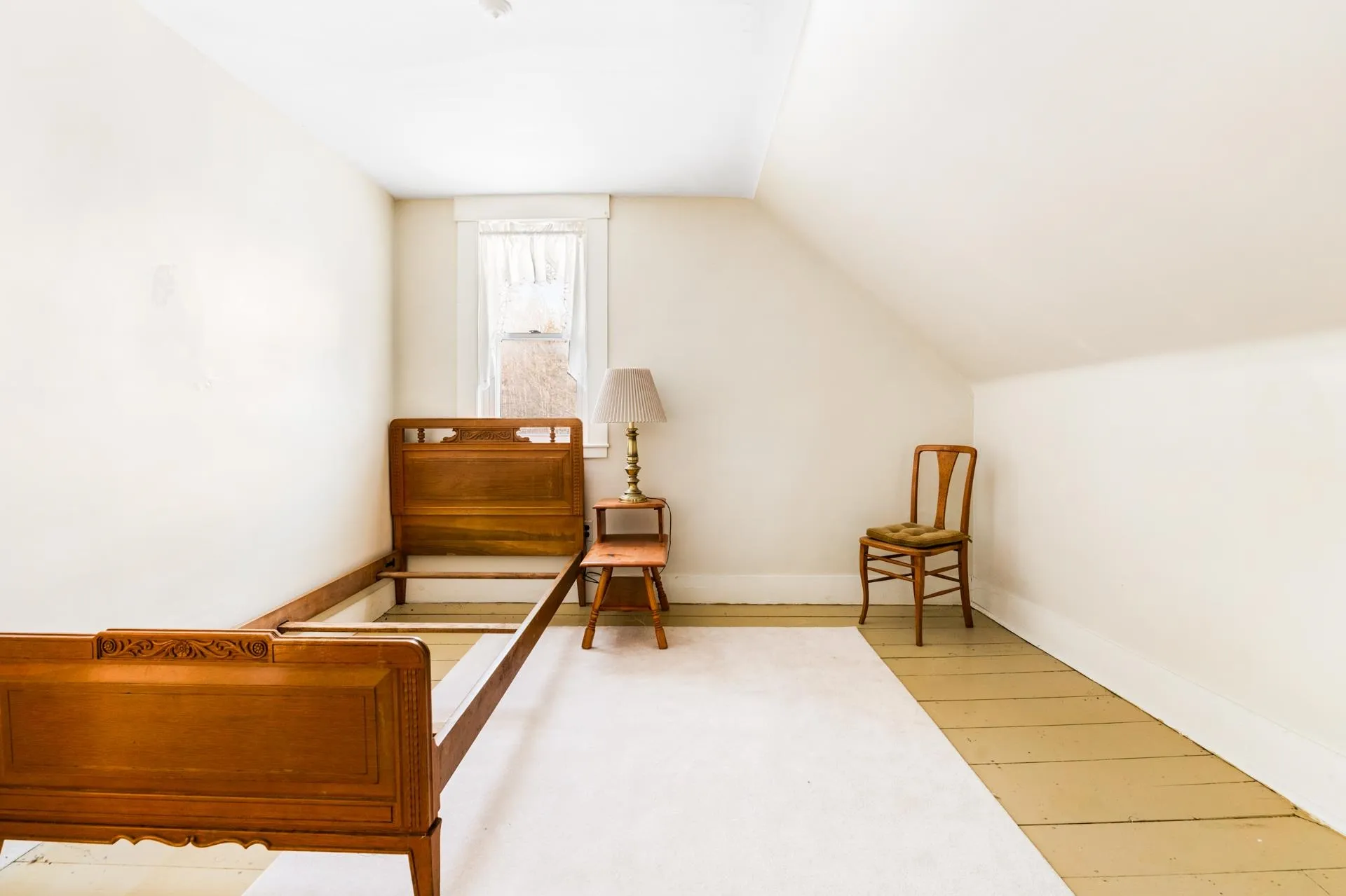 6 Kirtland Street Warner NH 03278