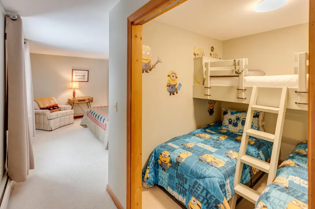 1591 Easton Valley Road Easton NH 03580