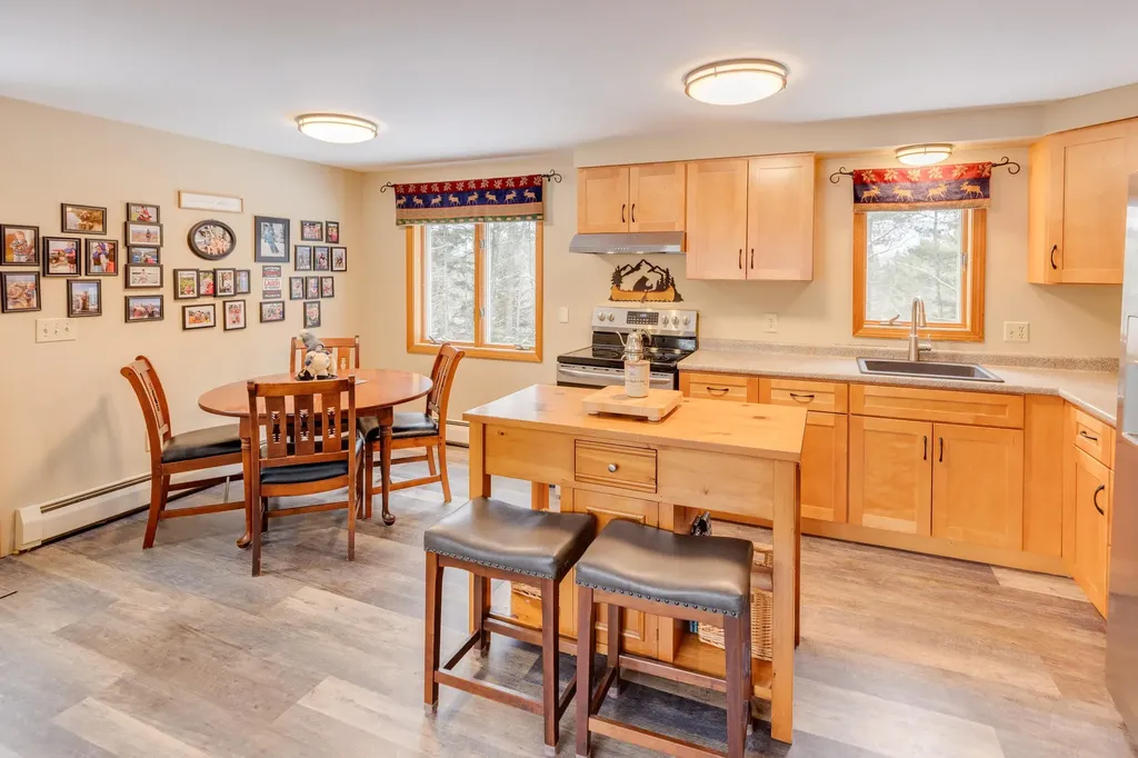 1591 Easton Valley Road Easton NH 03580