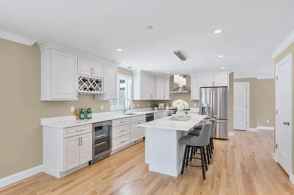 343 Island Pond Road Derry NH 03038