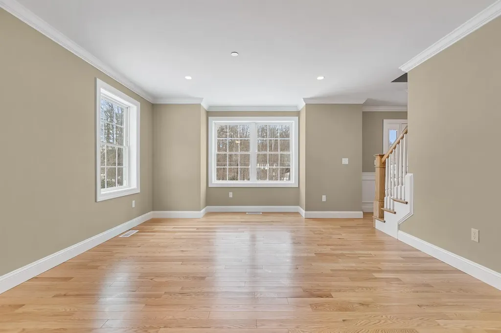 343 Island Pond Road Derry NH 03038