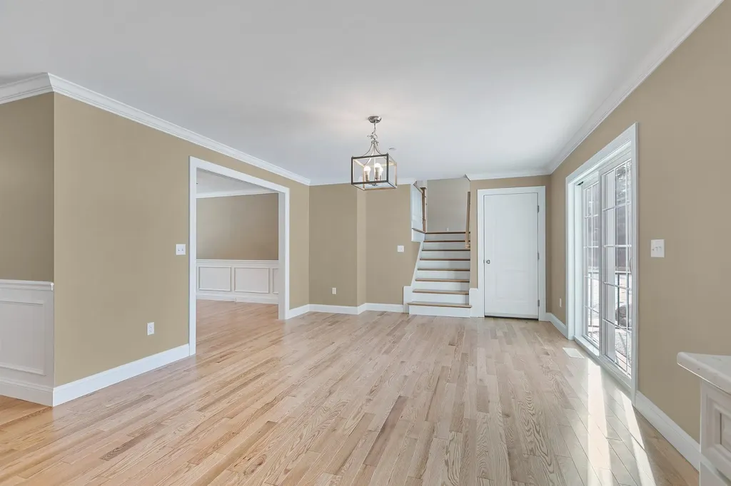 343 Island Pond Road Derry NH 03038