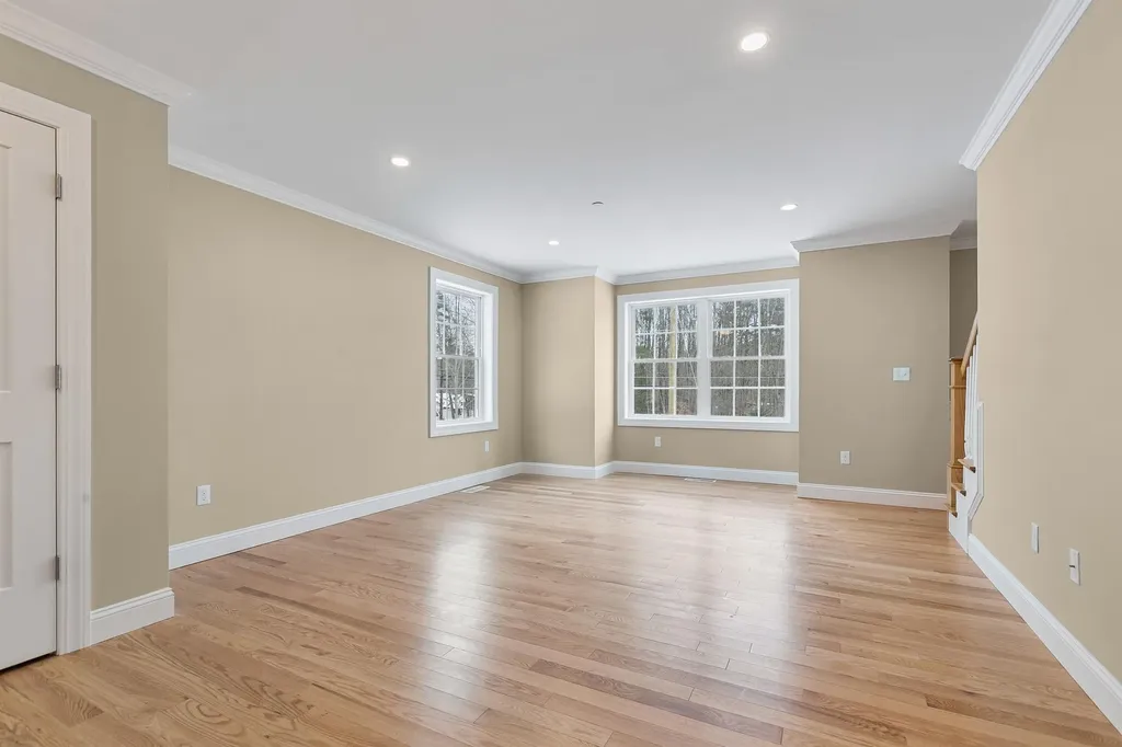 343 Island Pond Road Derry NH 03038