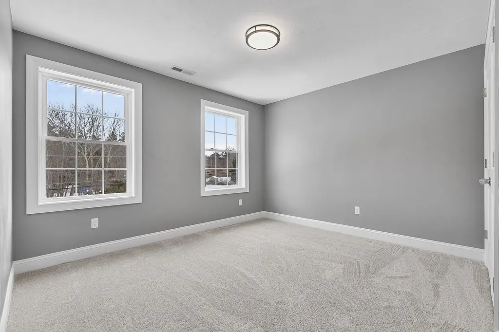 343 Island Pond Road Derry NH 03038