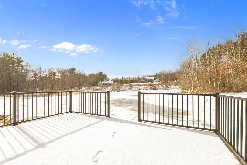 343 Island Pond Road Derry NH 03038