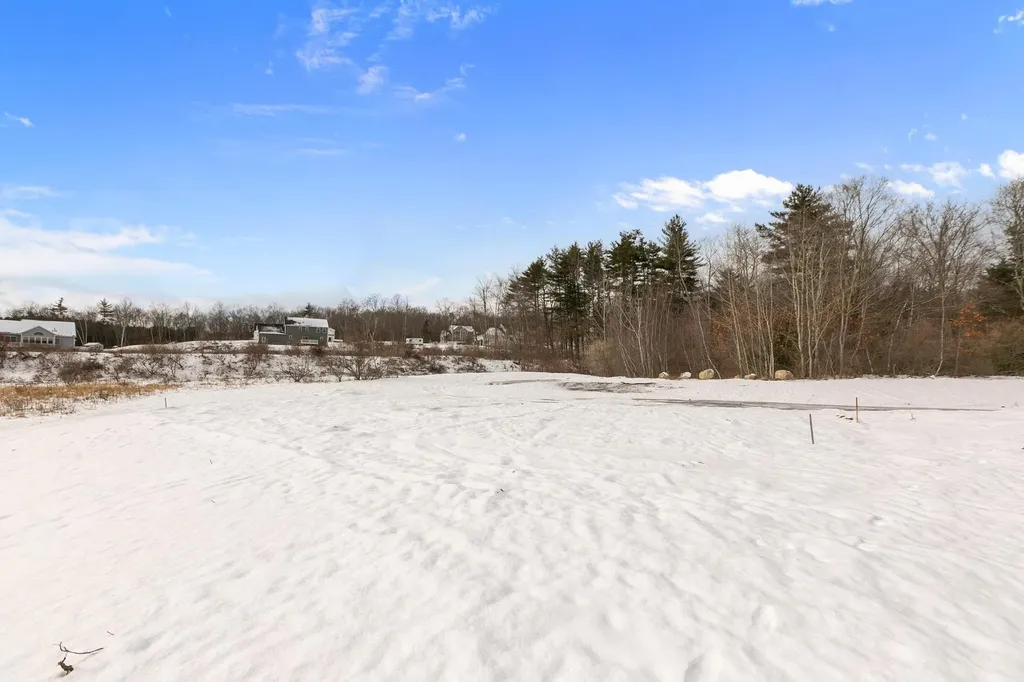 343 Island Pond Road Derry NH 03038