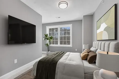 343 Island Pond Road Derry NH 03038