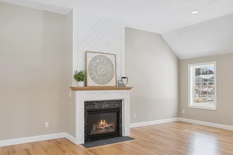 343 Island Pond Road Derry NH 03038