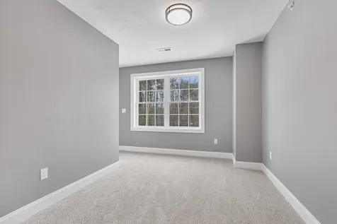 343 Island Pond Road Derry NH 03038