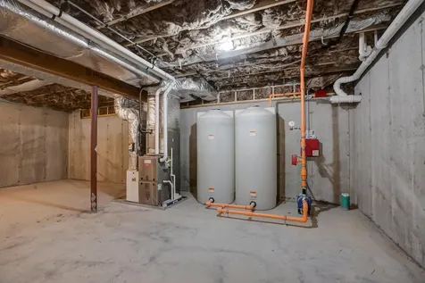 343 Island Pond Road Derry NH 03038