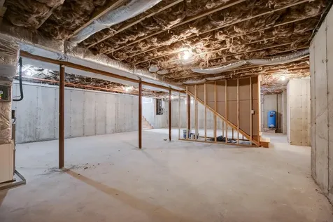 343 Island Pond Road Derry NH 03038