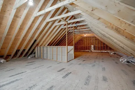 343 Island Pond Road Derry NH 03038