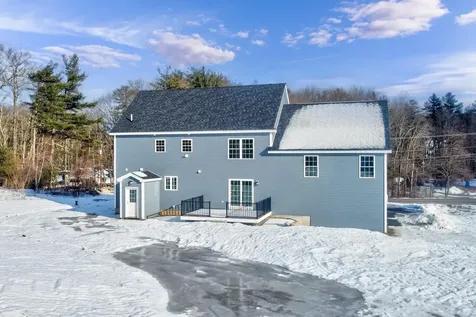 343 Island Pond Road Derry NH 03038