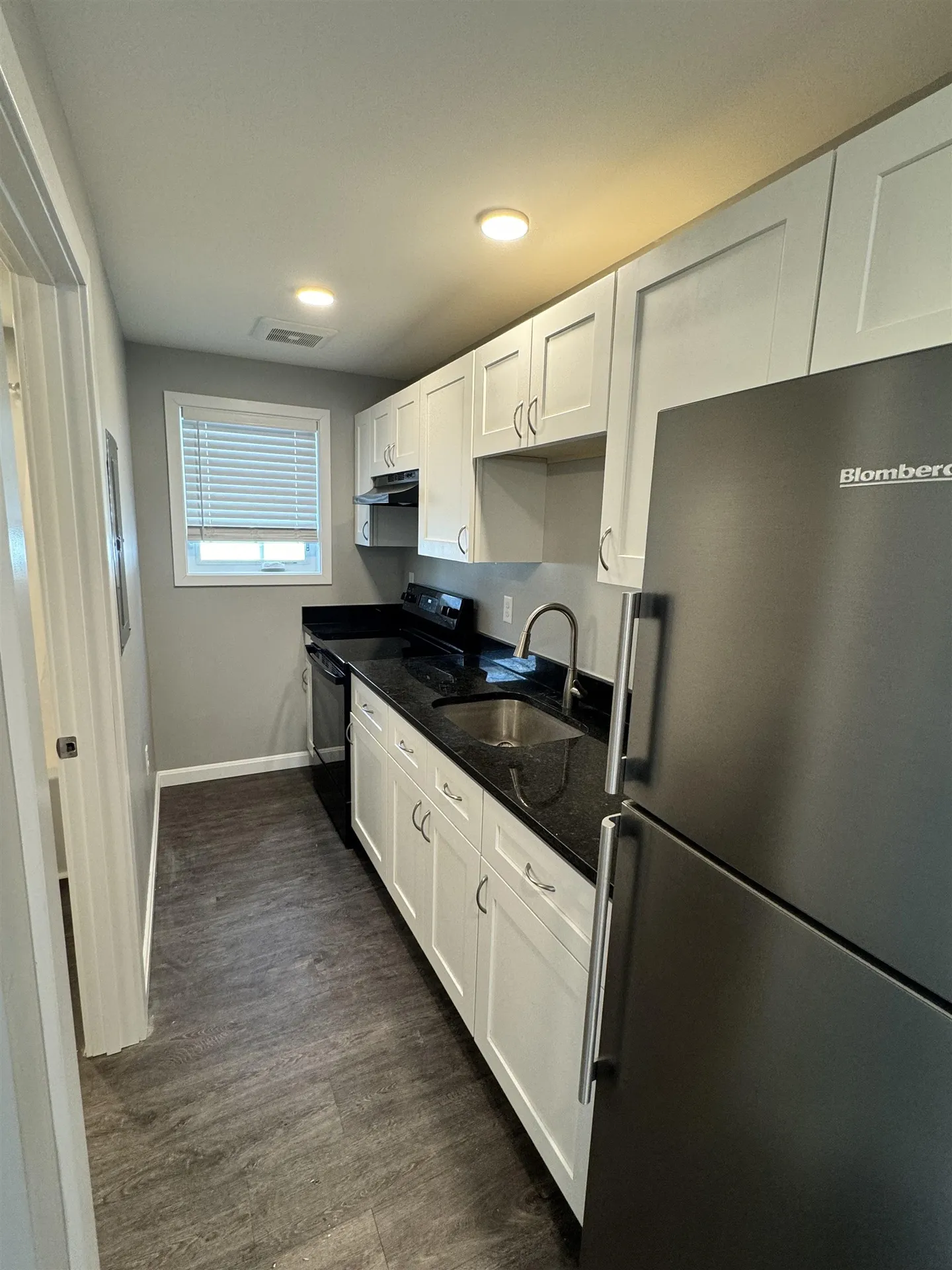 10 Monarch Way Portsmouth NH 03801