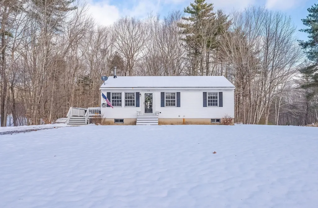 119 Scrabble Road Brentwood NH 03833