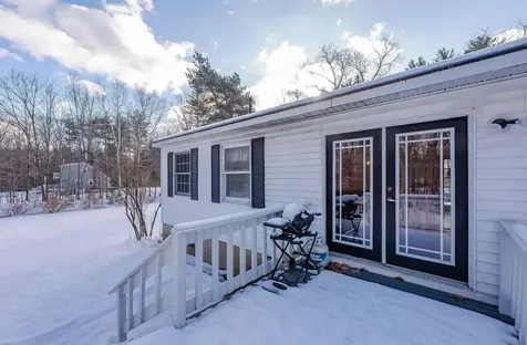 119 Scrabble Road Brentwood NH 03833