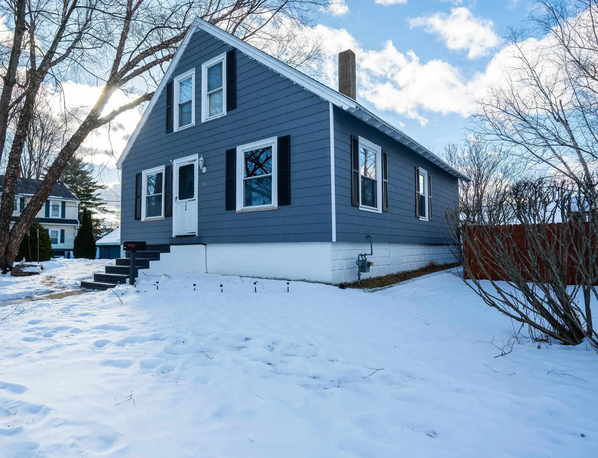 796 Montgomery Street Manchester NH 03102