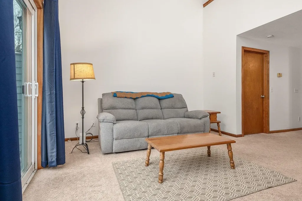 107 Glengarry Drive Stratham NH 03885