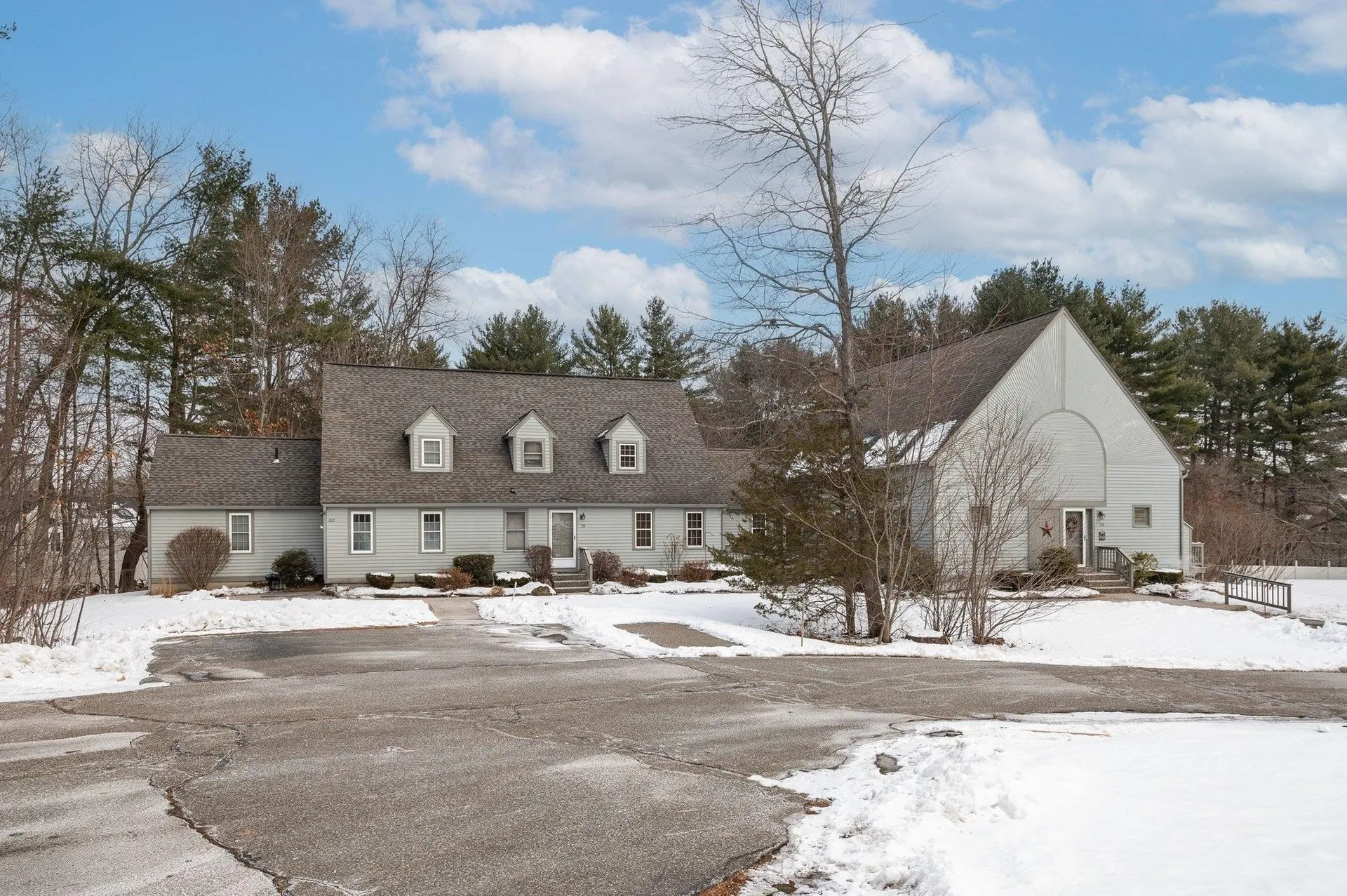 107 Glengarry Drive Stratham NH 03885