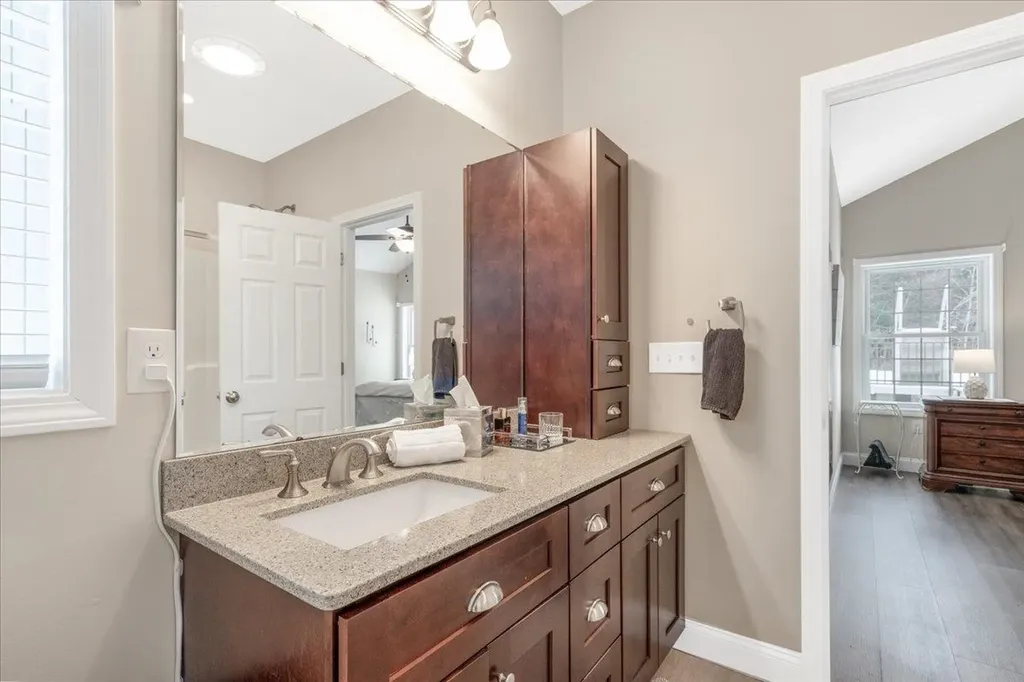 18 Memory Lane Loudon NH 03307