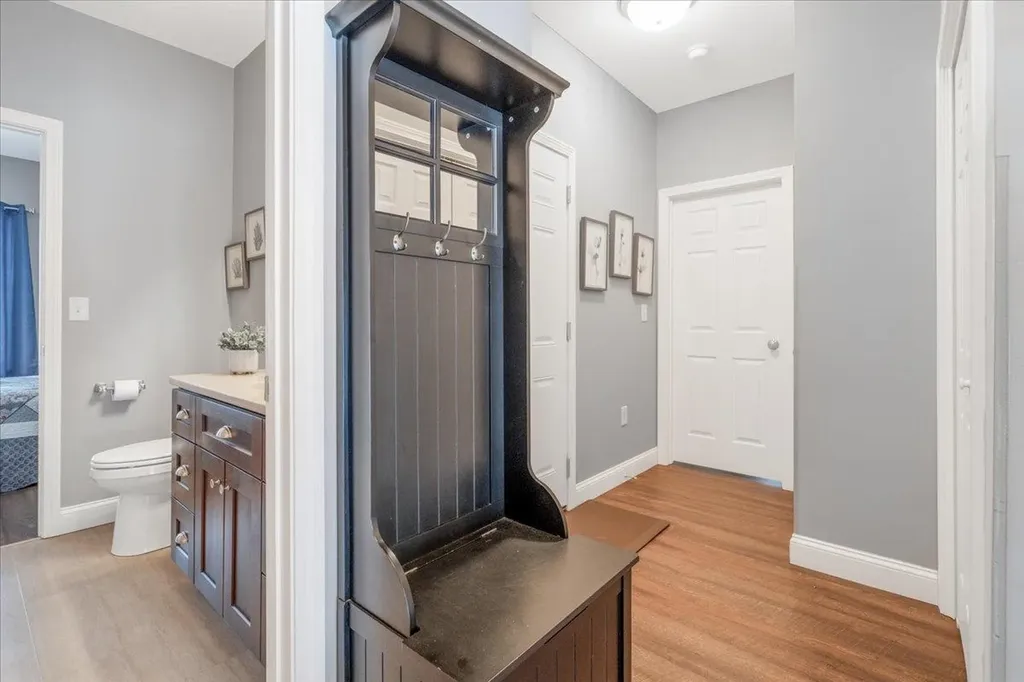 18 Memory Lane Loudon NH 03307