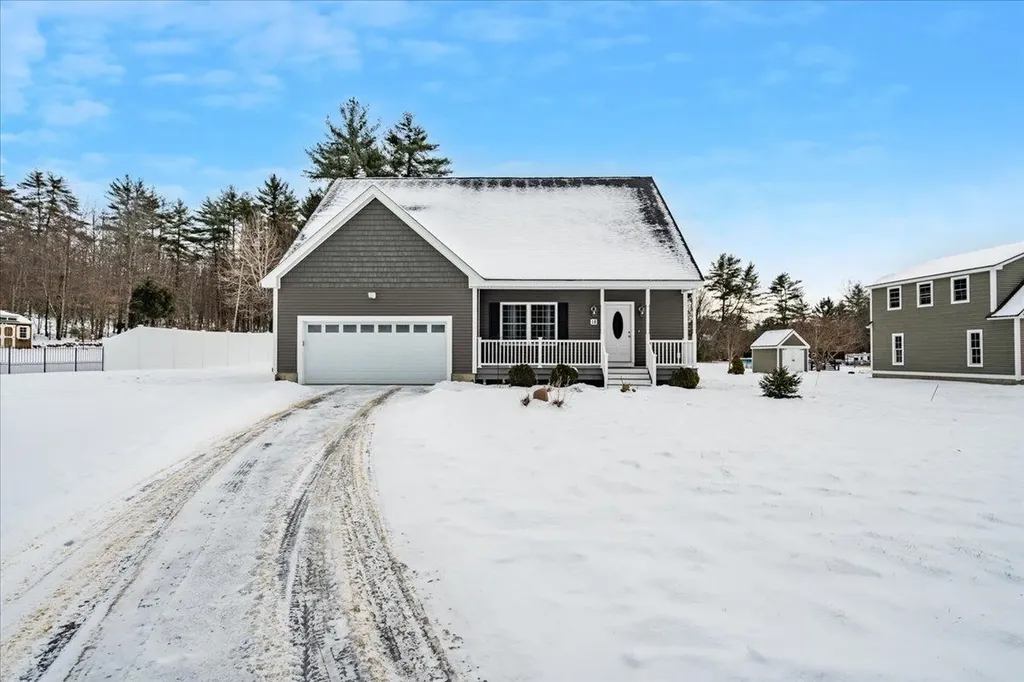 18 Memory Lane Loudon NH 03307