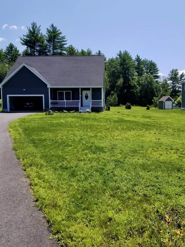 18 Memory Lane Loudon NH 03307
