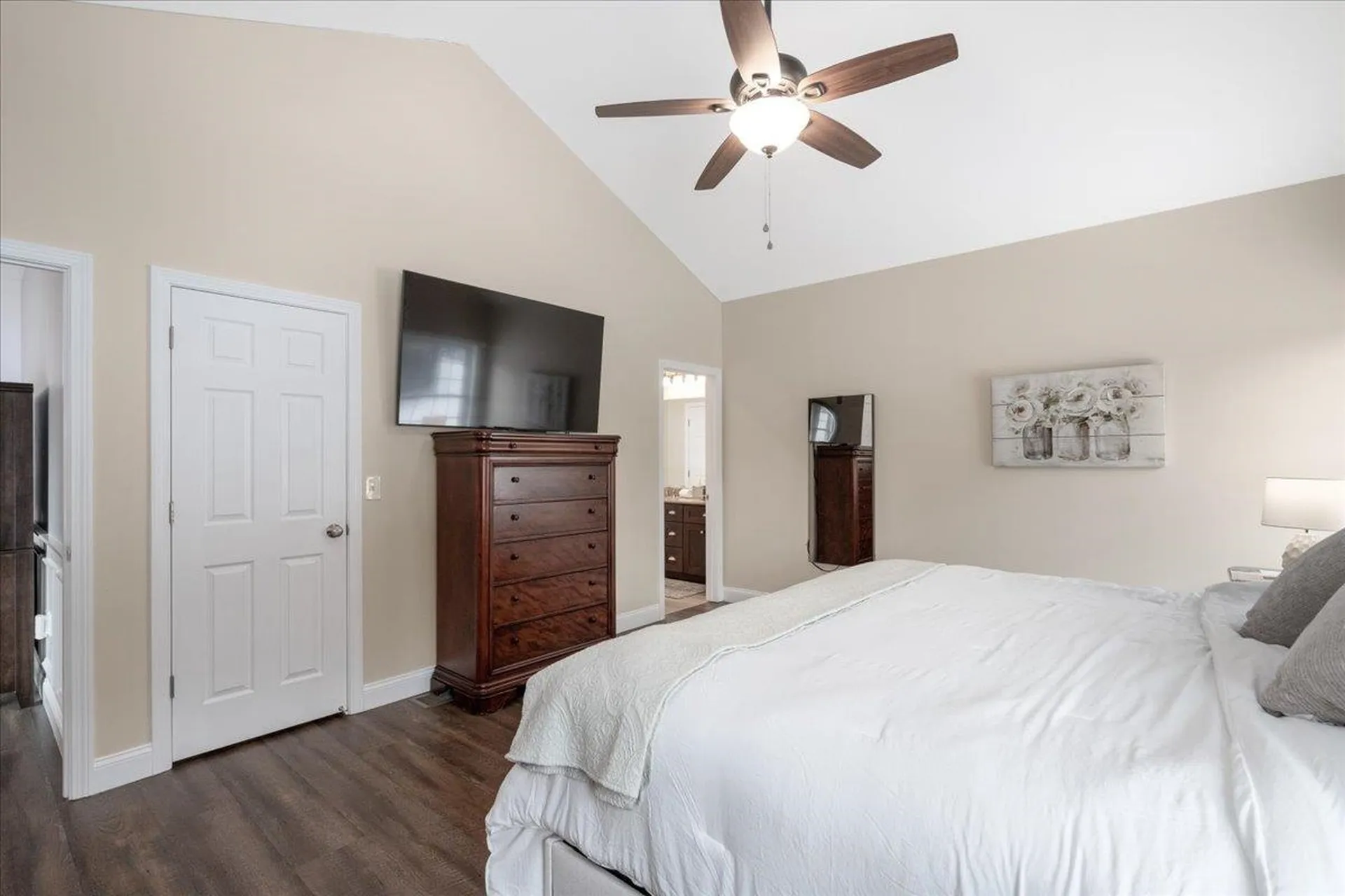 18 Memory Lane Loudon NH 03307