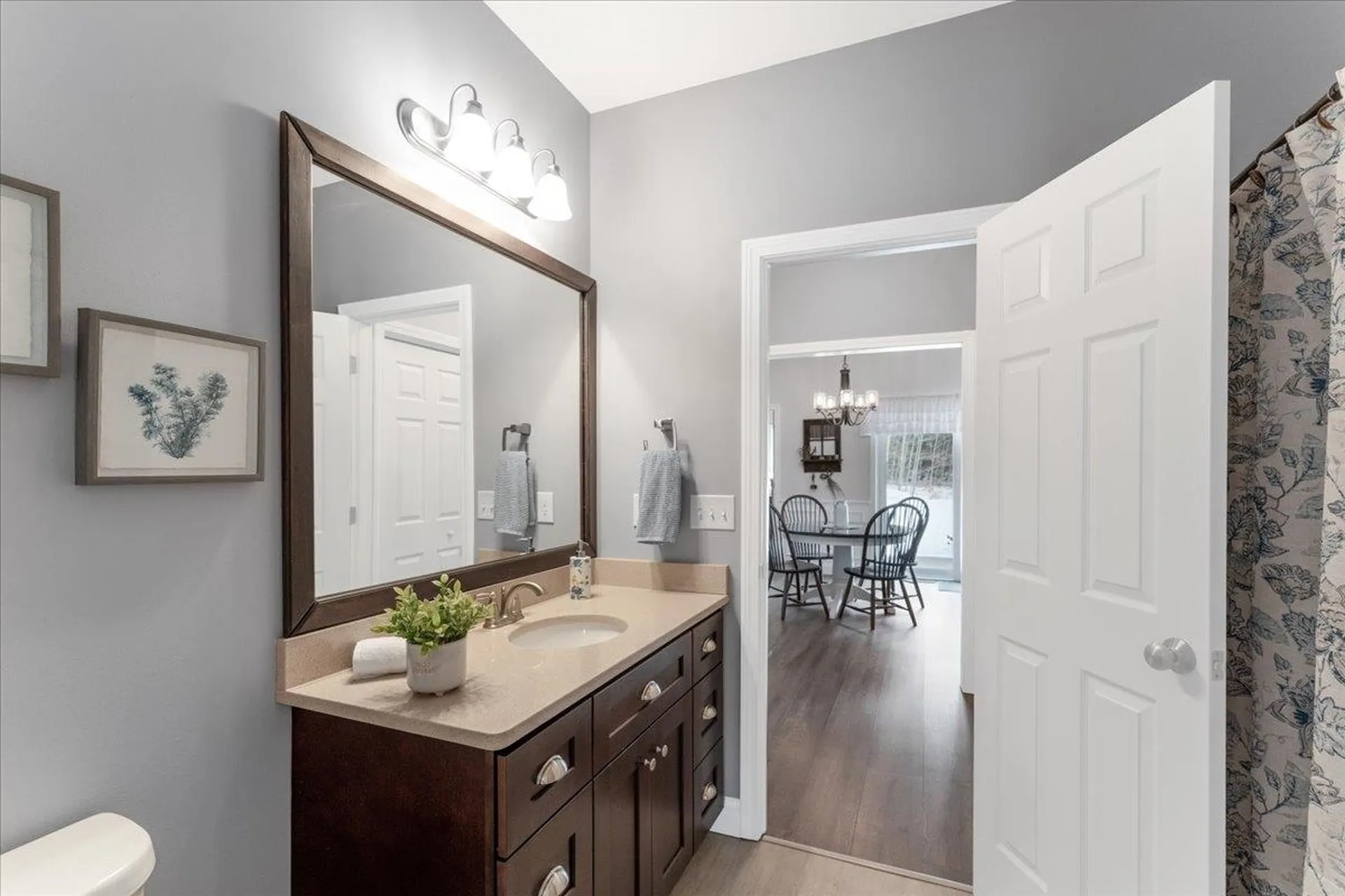 18 Memory Lane Loudon NH 03307