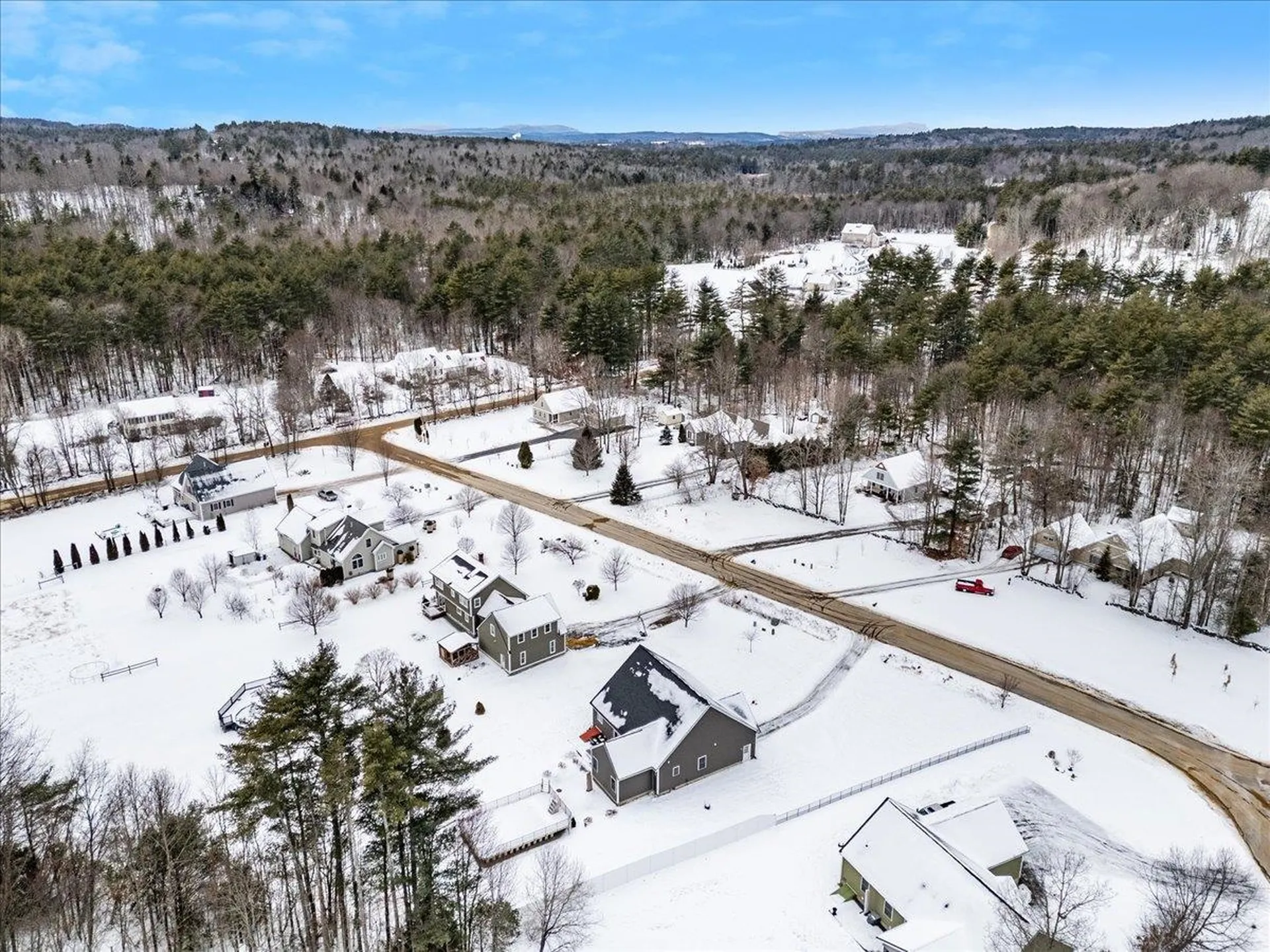 18 Memory Lane Loudon NH 03307