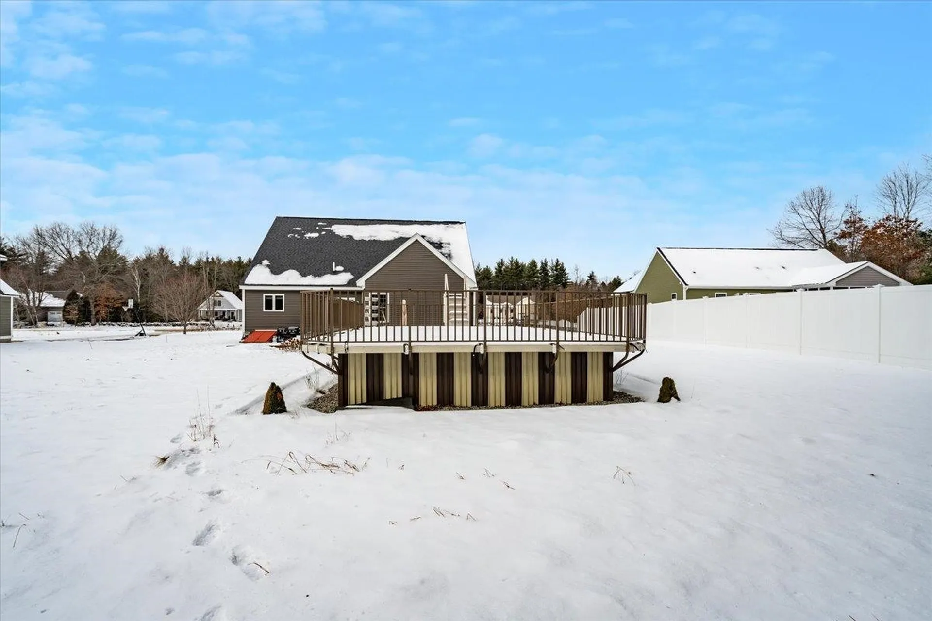 18 Memory Lane Loudon NH 03307