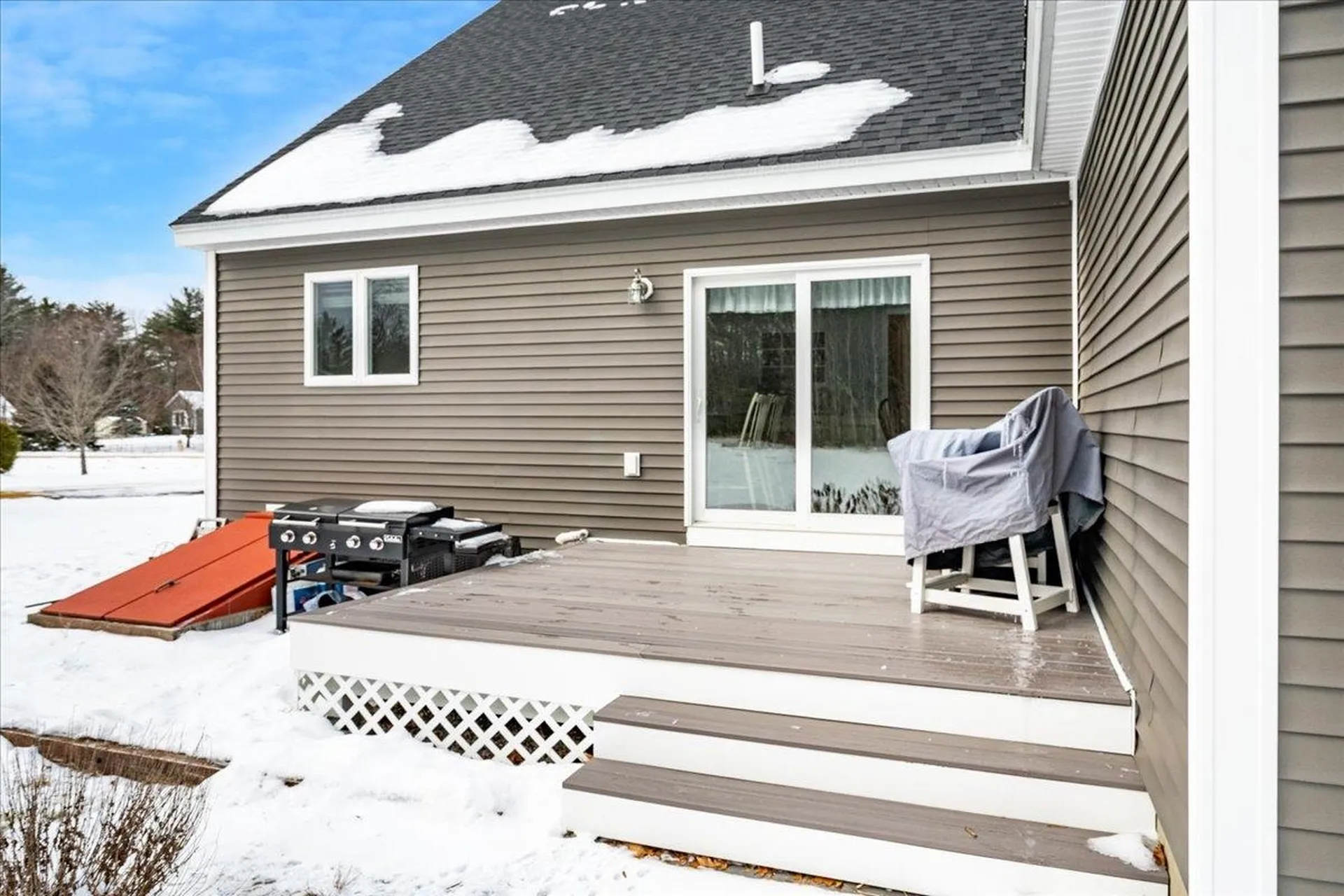 18 Memory Lane Loudon NH 03307