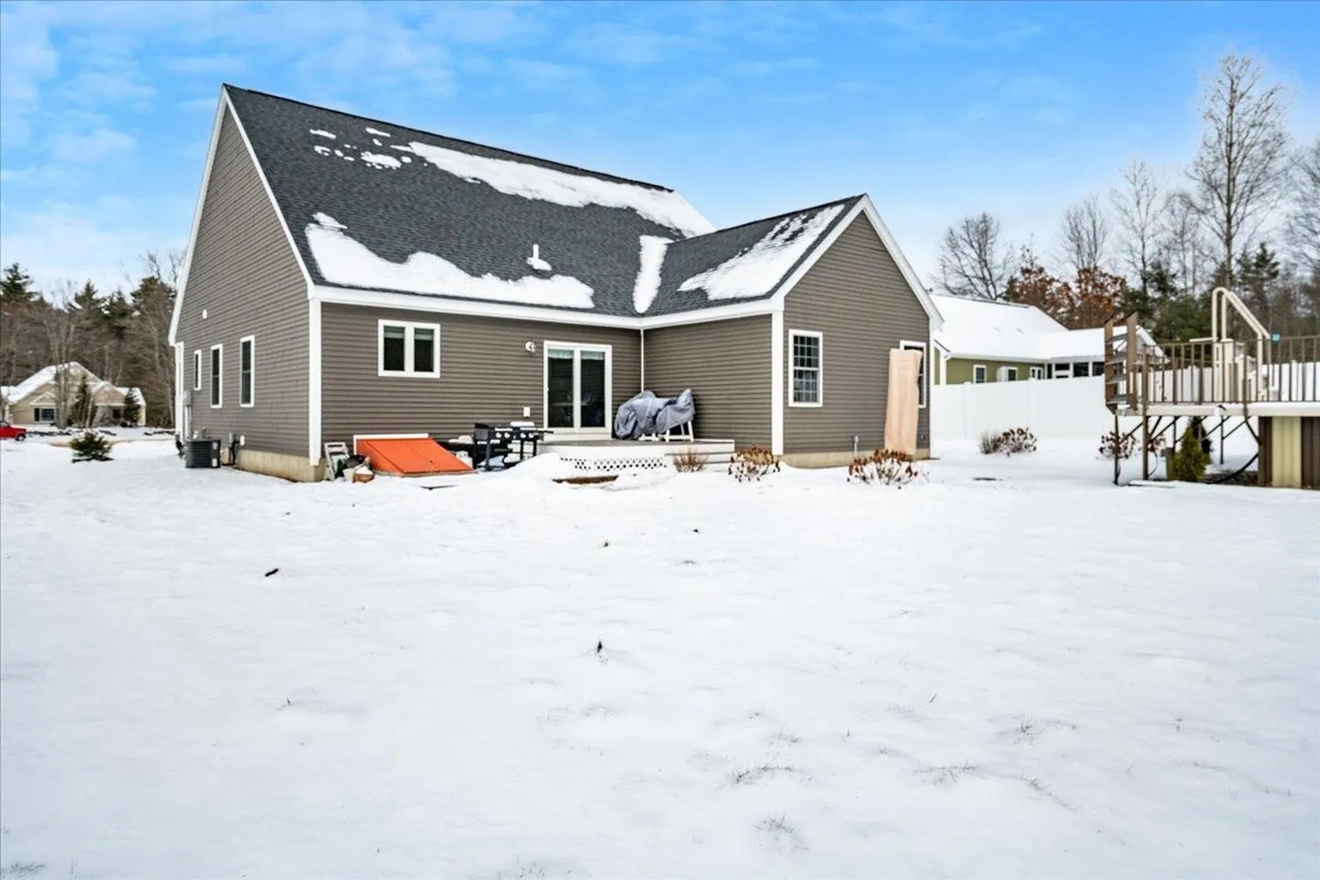 18 Memory Lane Loudon NH 03307