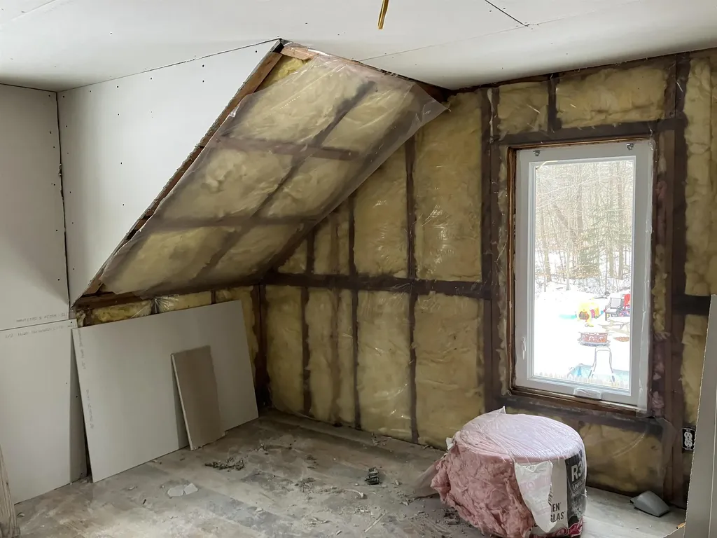 5 Jefferson Avenue Rochester NH 03867