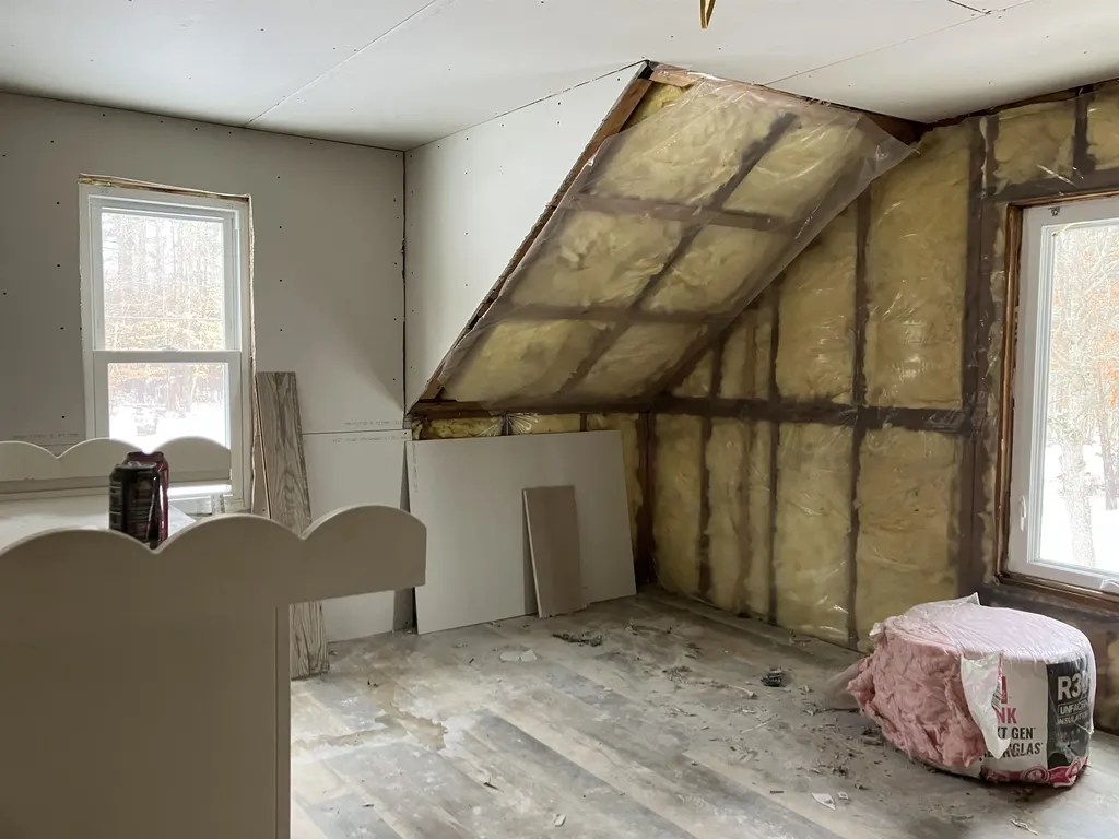 5 Jefferson Avenue Rochester NH 03867