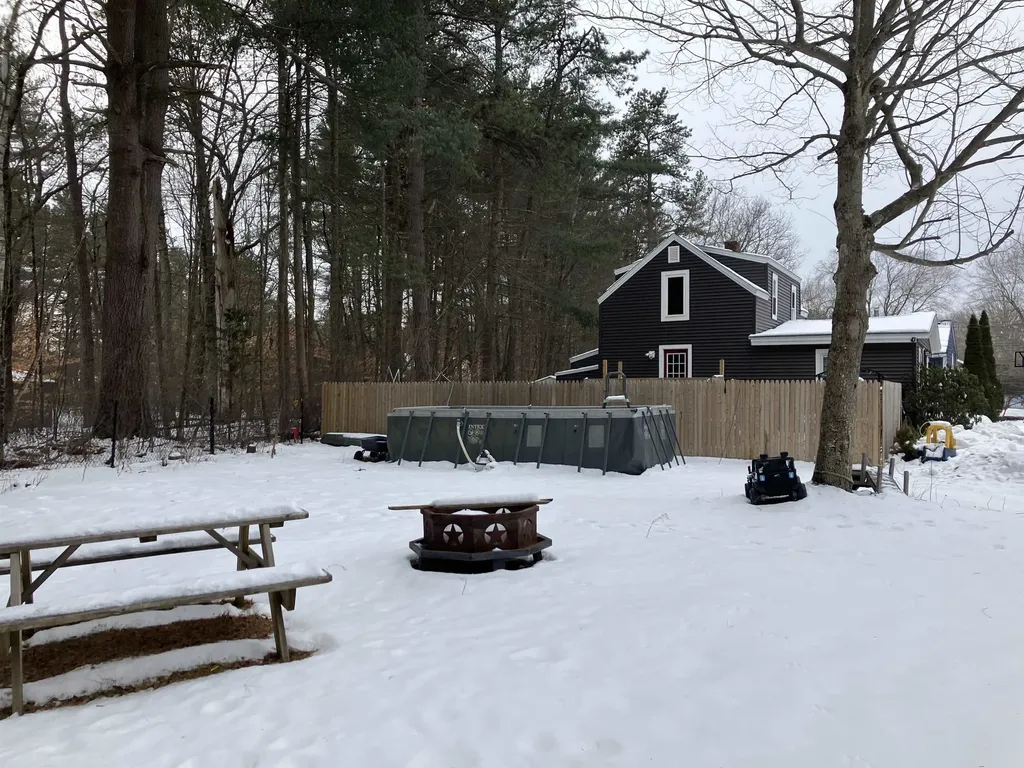 5 Jefferson Avenue Rochester NH 03867