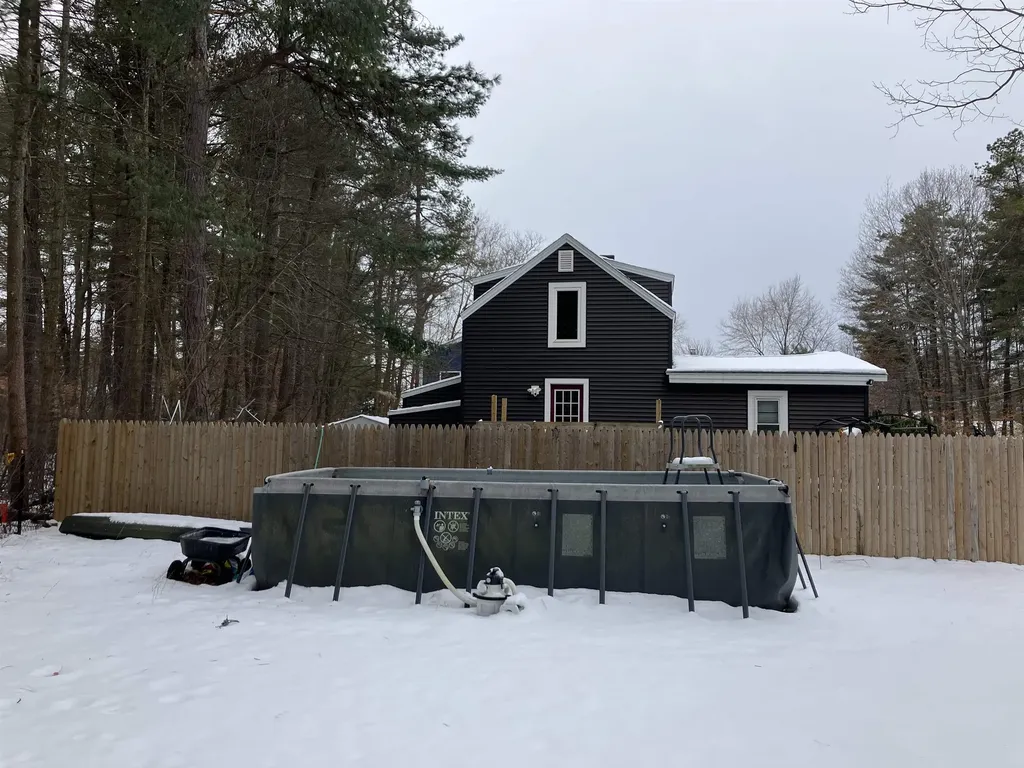 5 Jefferson Avenue Rochester NH 03867