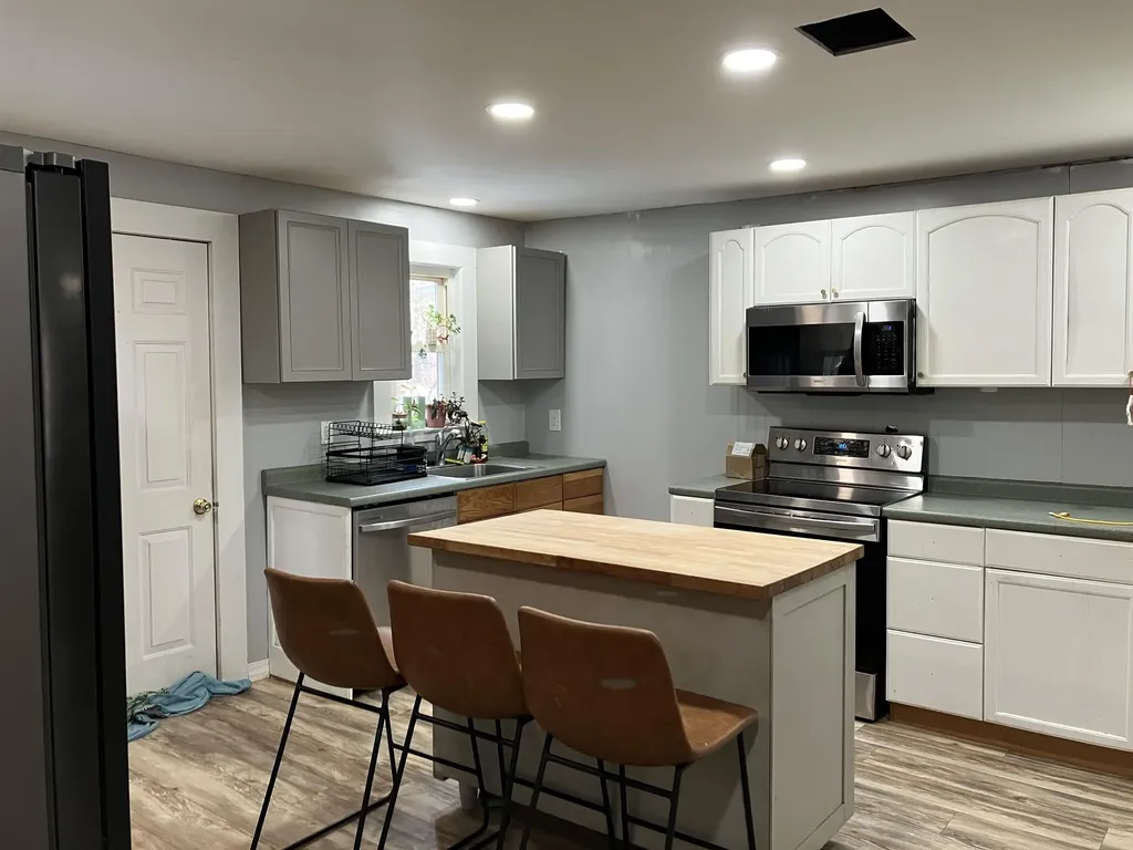 5 Jefferson Avenue Rochester NH 03867