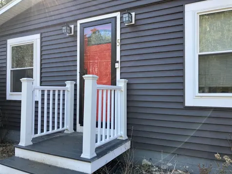 5 Jefferson Avenue Rochester NH 03867