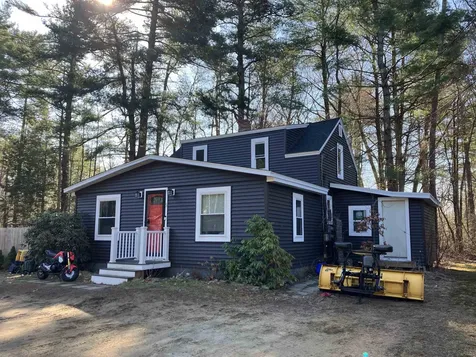 5 Jefferson Avenue Rochester NH 03867