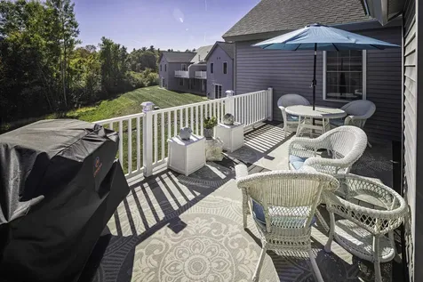 16B Lunas Avenue Epping NH 03042