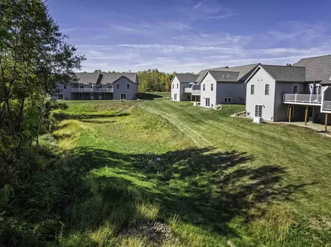 16B Lunas Avenue Epping NH 03042