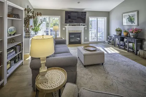 16B Lunas Avenue Epping NH 03042