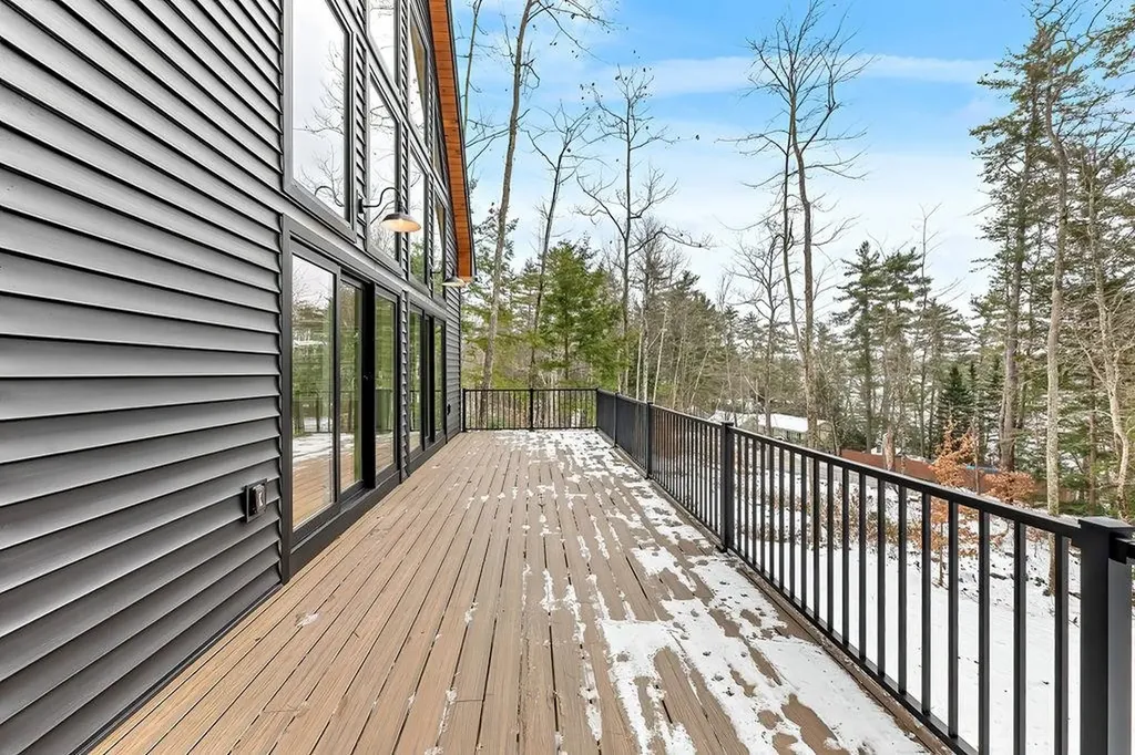 2 Jordan Way Tuftonboro NH 03816