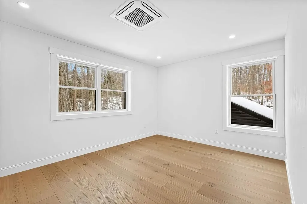 2 Jordan Way Tuftonboro NH 03816