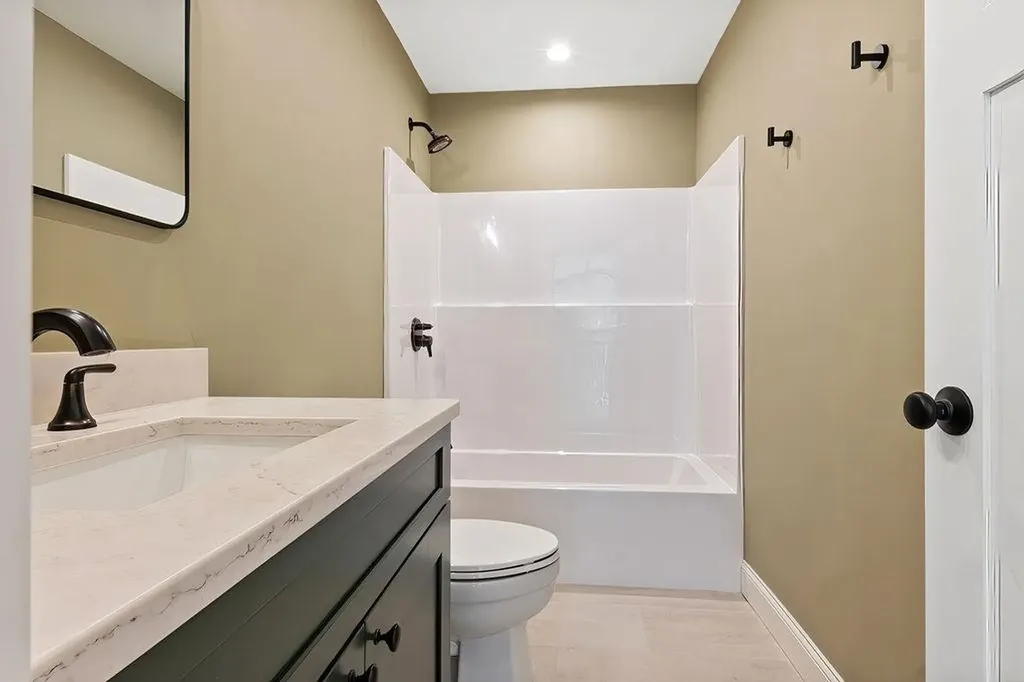 2 Jordan Way Tuftonboro NH 03816