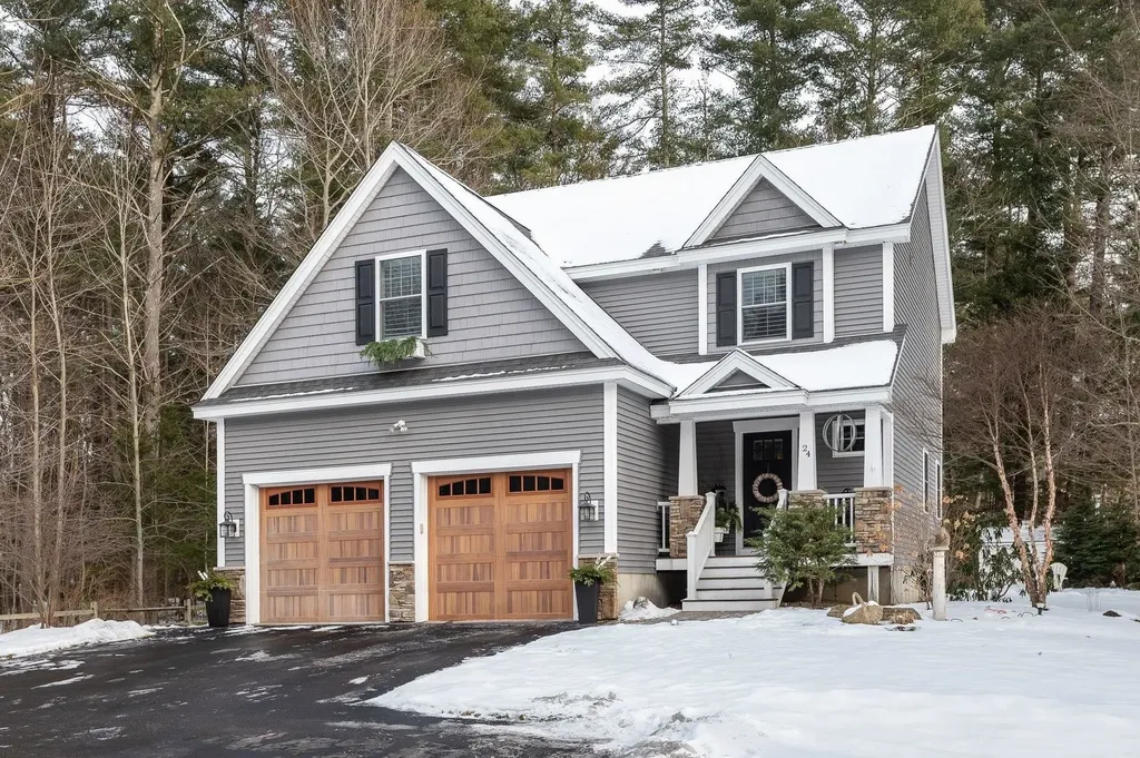 24 Drinkwater Road Exeter NH 03833