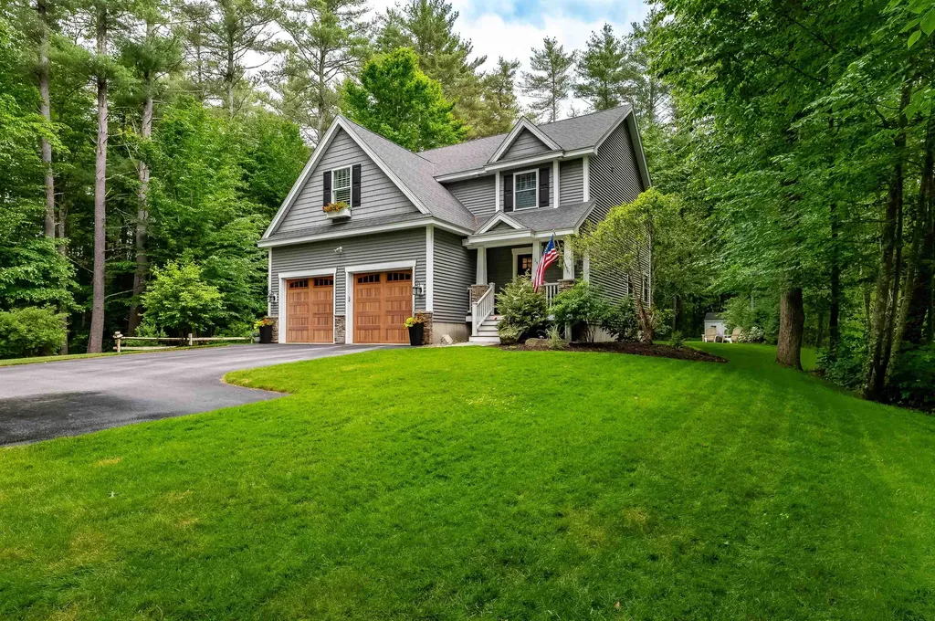 24 Drinkwater Road Exeter NH 03833