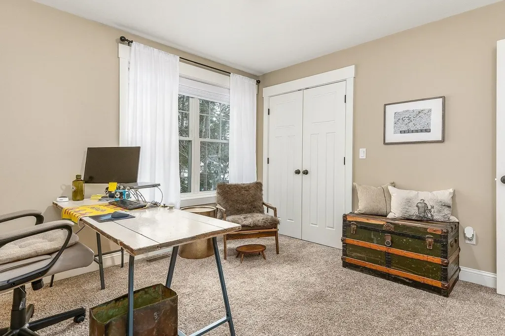 24 Drinkwater Road Exeter NH 03833