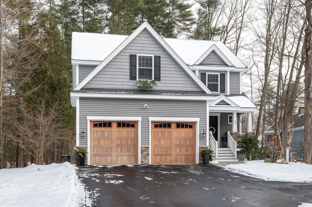 24 Drinkwater Road Exeter NH 03833